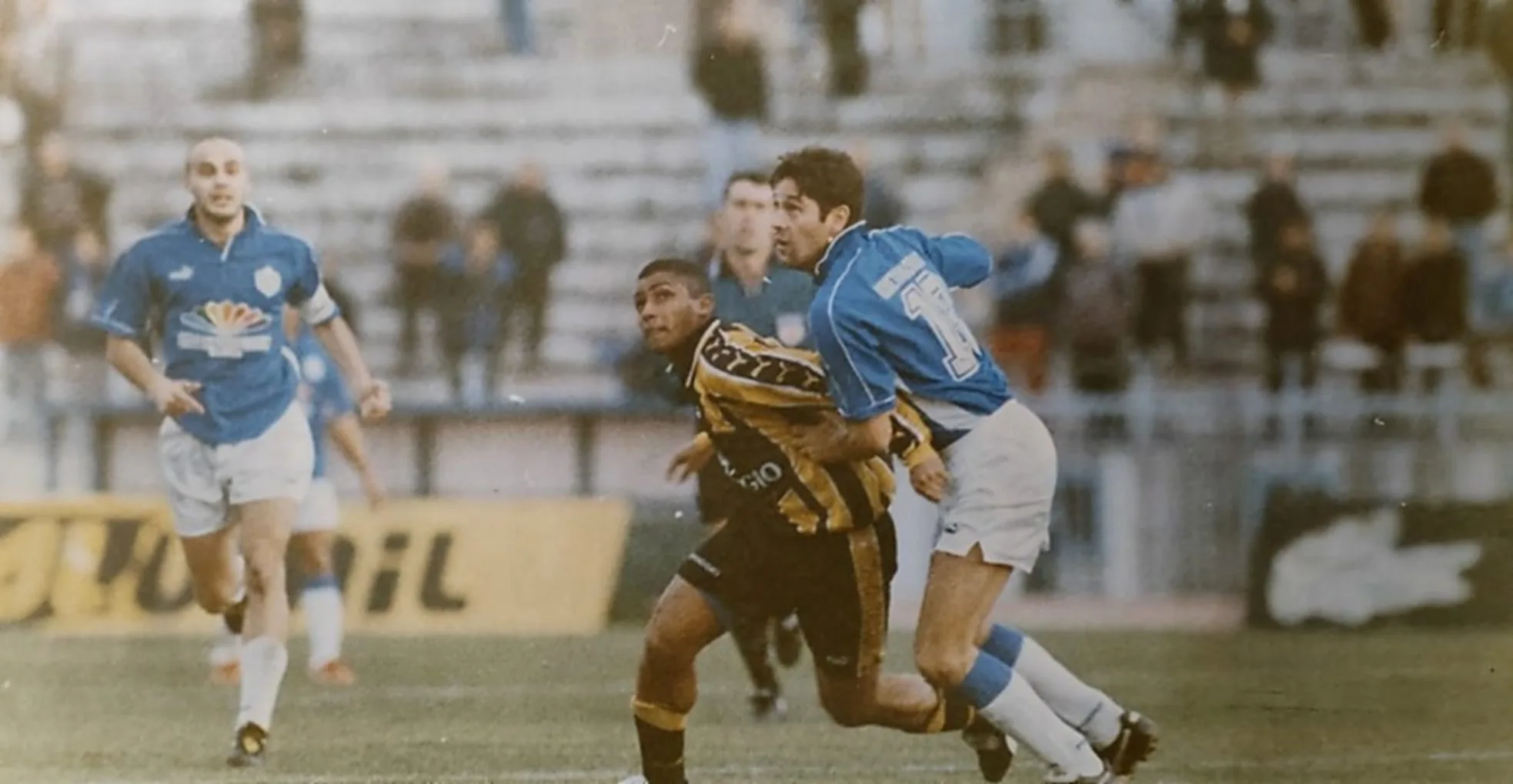Castro Santos in action during a match in his playing career